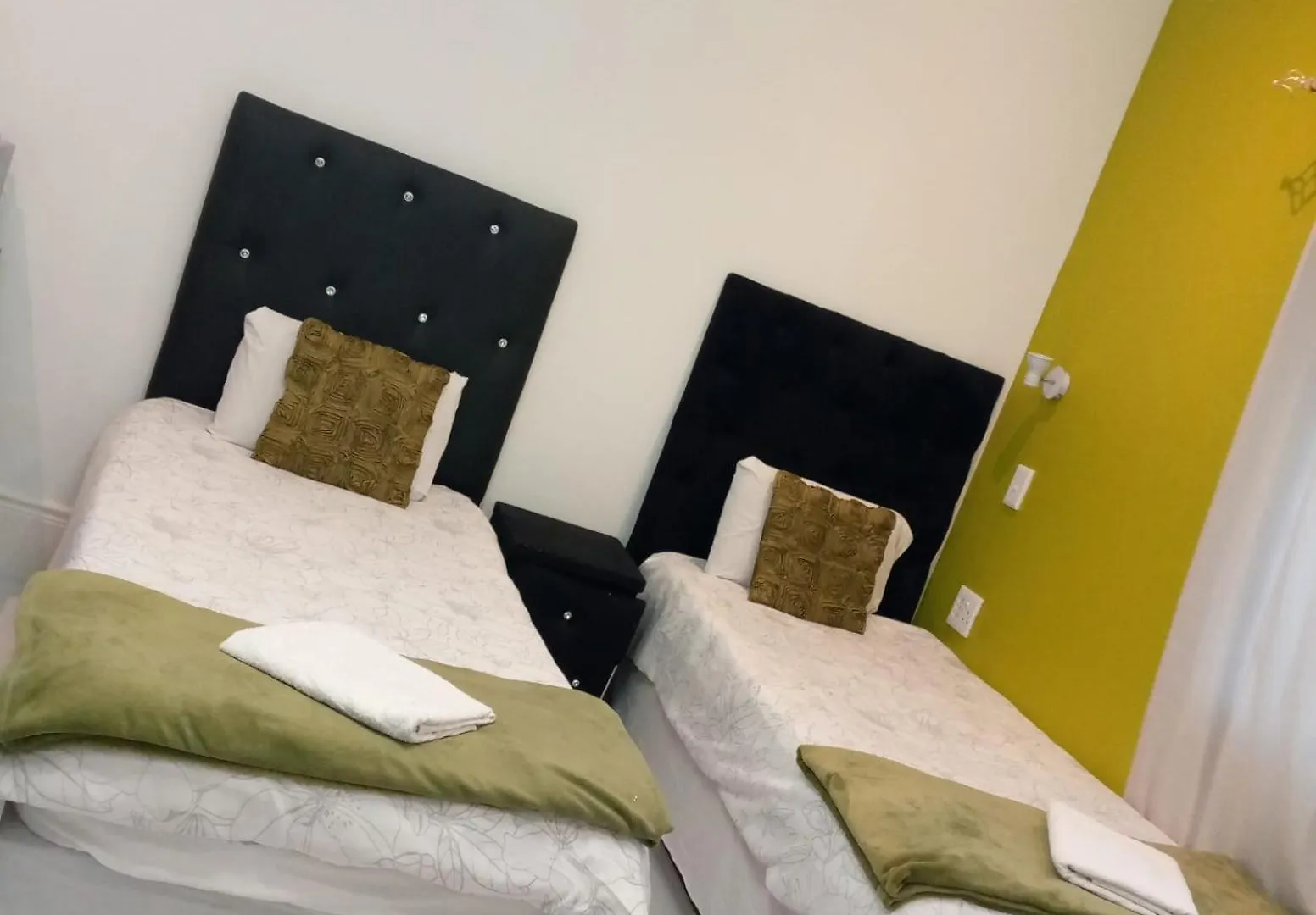 Sunshine Guest House Cape Town